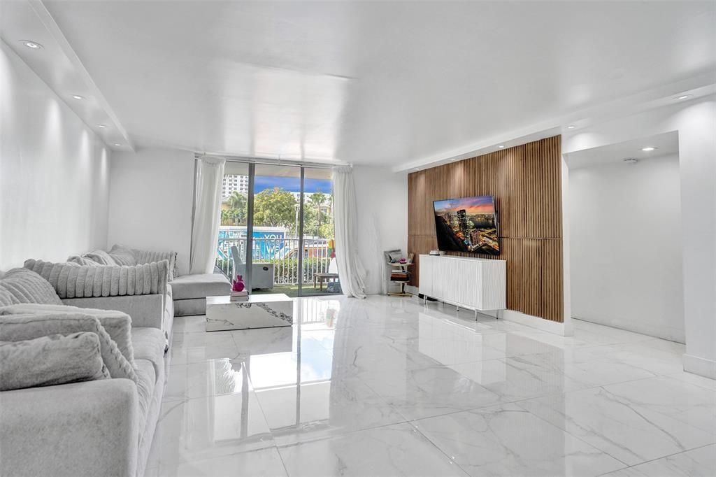 2801 NE 183rd Street 101w, Aventura, FL 33160
