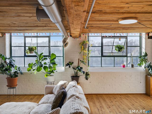 68 Thermos Avenue 215B, Norwich, CT 06360