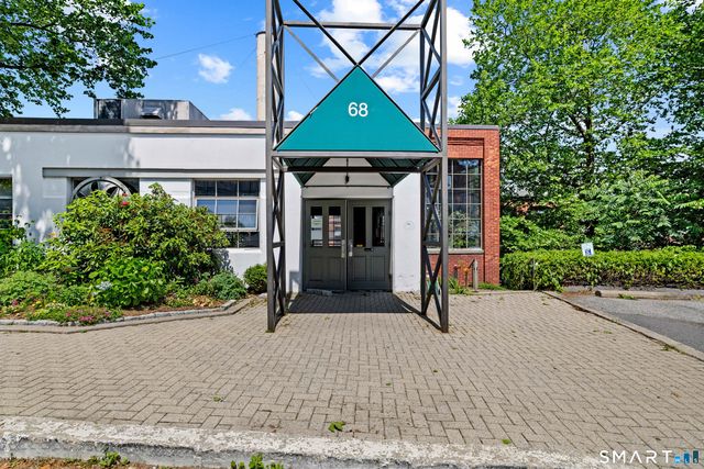 68 Thermos Avenue 215B, Norwich, CT 06360