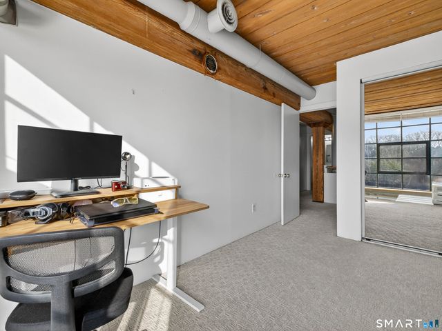 68 Thermos Avenue 215B, Norwich, CT 06360