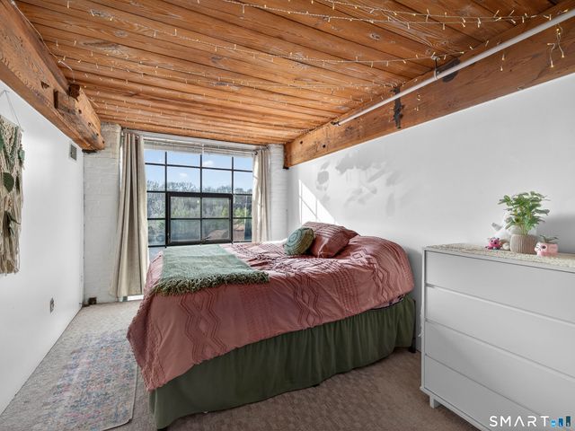 68 Thermos Avenue 215B, Norwich, CT 06360