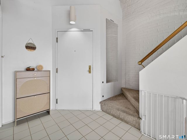 68 Thermos Avenue 215B, Norwich, CT 06360