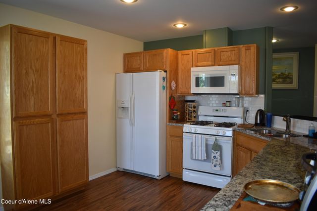 1406 Walnut ST, Sandpoint, ID 83864