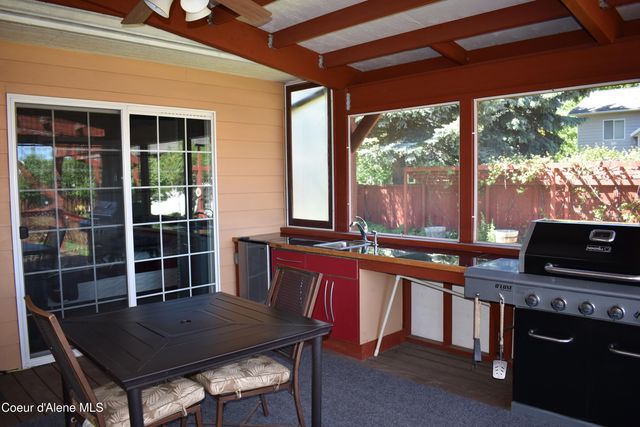 1406 Walnut ST, Sandpoint, ID 83864