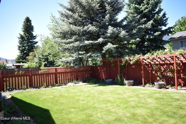 1406 Walnut ST, Sandpoint, ID 83864