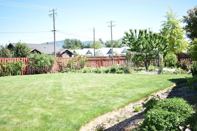 1406 Walnut ST, Sandpoint, ID 83864