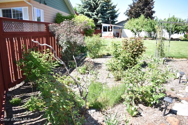 1406 Walnut ST, Sandpoint, ID 83864