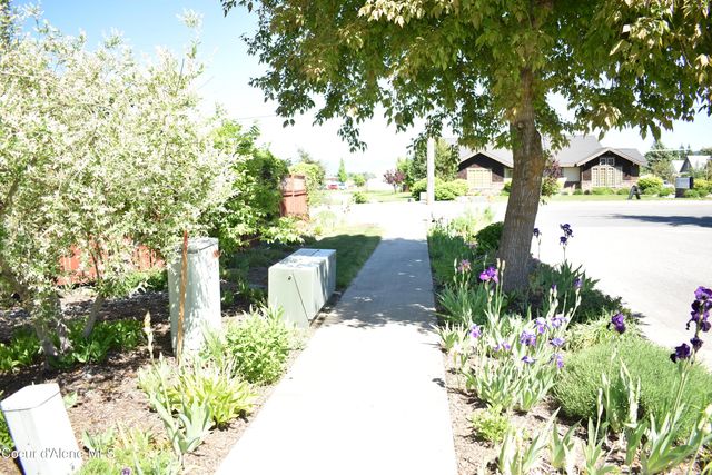 1406 Walnut ST, Sandpoint, ID 83864