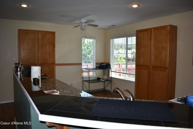 1406 Walnut ST, Sandpoint, ID 83864