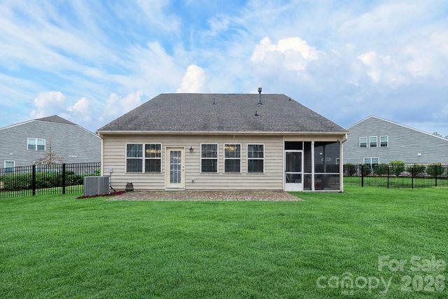 2002 Trindle Vine Lane, Waxhaw, NC 28173