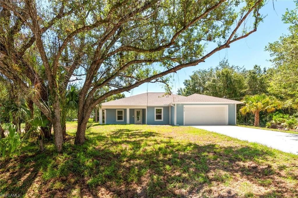 414 Cleveland AVE, Lehigh Acres, FL 33972