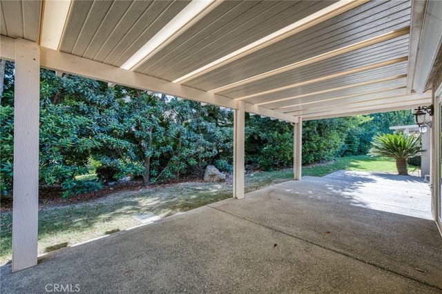 2997 W Silverhill, Fresno, CA 93711