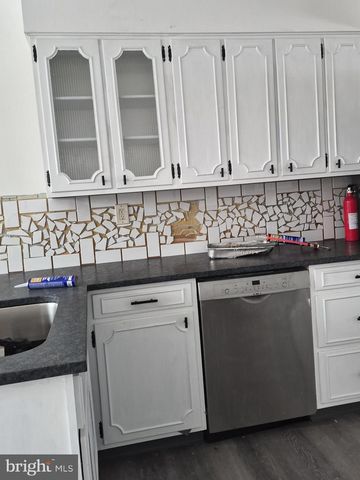 901 MONTGOMERY AVE, Fort Washington, PA 19034