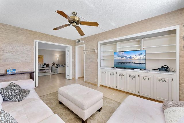 2681 S Course Drive 207, Pompano Beach, FL 33069