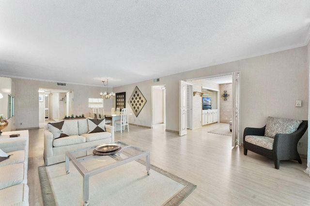 2681 S Course Drive 207, Pompano Beach, FL 33069