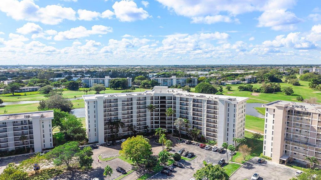 2681 S Course Drive 207, Pompano Beach, FL 33069