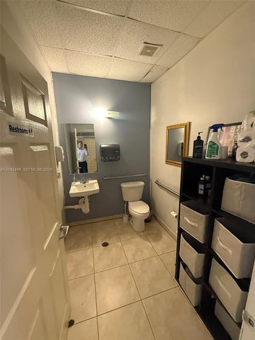 5921 NW 176th St 9, Hialeah, FL 33015