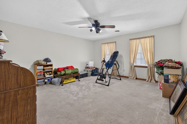 45 Boning Rd, Fayetteville, TN 37334