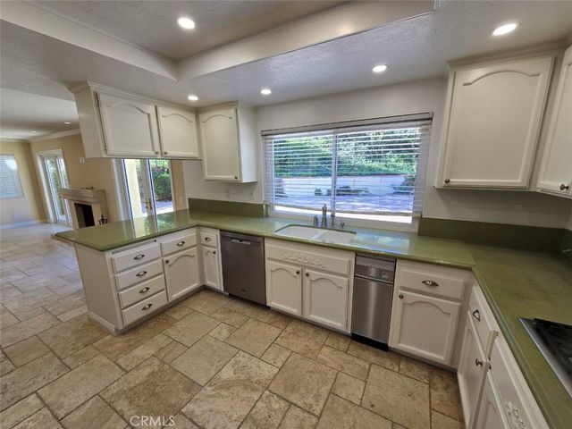 7169 Castle Peak, West Hills, CA 91307