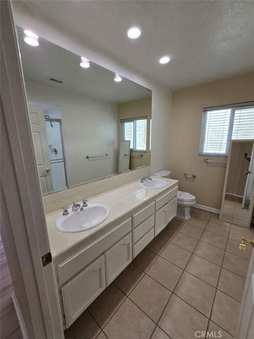 7169 Castle Peak, West Hills, CA 91307