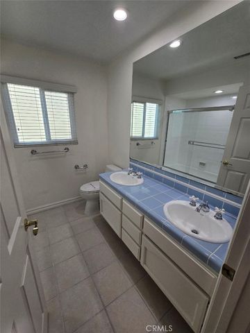 7169 Castle Peak, West Hills, CA 91307