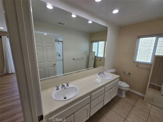 7169 Castle Peak, West Hills, CA 91307