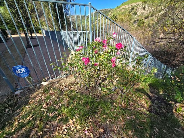 7169 Castle Peak, West Hills, CA 91307