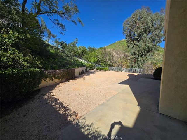 7169 Castle Peak, West Hills, CA 91307
