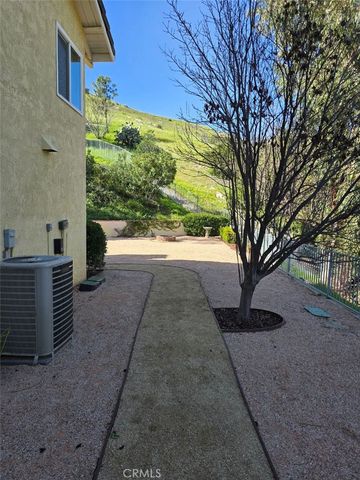 7169 Castle Peak, West Hills, CA 91307