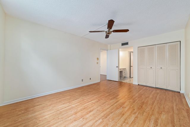 3170 Holiday Springs Boulevard 6-203, Margate, FL 33063