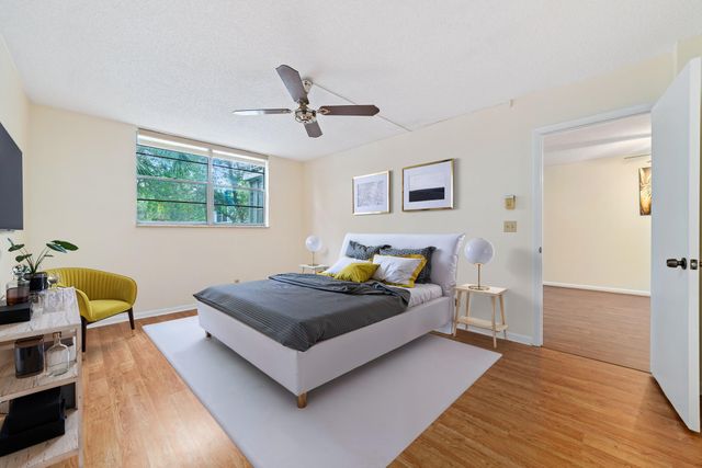 3170 Holiday Springs Boulevard 6-203, Margate, FL 33063
