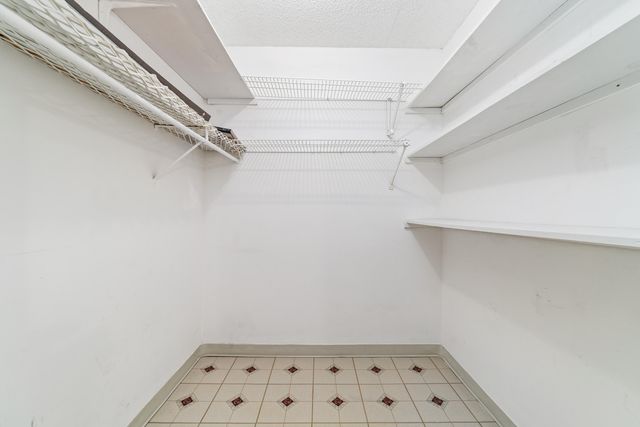 3170 Holiday Springs Boulevard 6-203, Margate, FL 33063