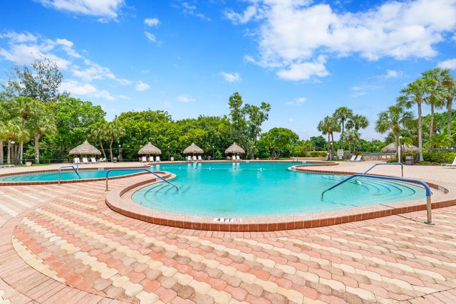 3170 Holiday Springs Boulevard 6-203, Margate, FL 33063