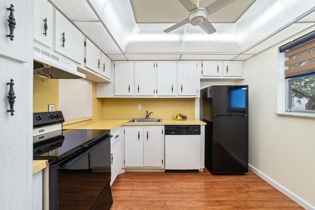 3170 Holiday Springs Boulevard 6-203, Margate, FL 33063