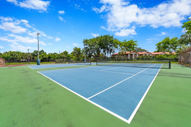 3170 Holiday Springs Boulevard 6-203, Margate, FL 33063