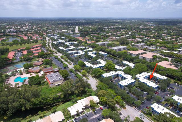 3170 Holiday Springs Boulevard 6-203, Margate, FL 33063