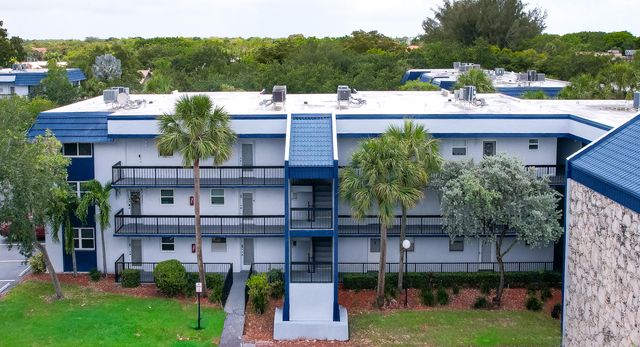 3170 Holiday Springs Boulevard 6-203, Margate, FL 33063