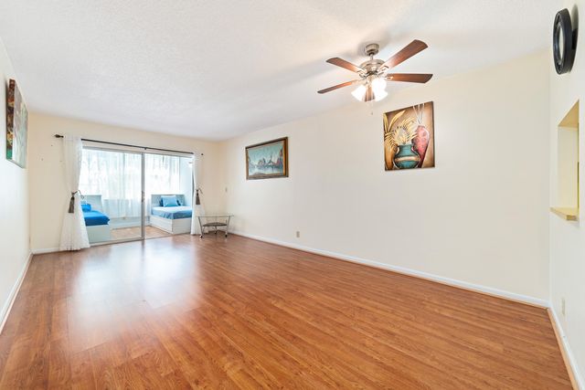 3170 Holiday Springs Boulevard 6-203, Margate, FL 33063
