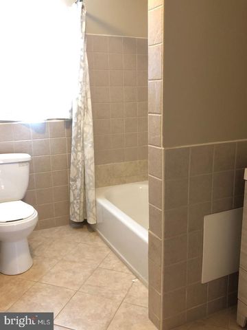 2027 S DARIEN ST, Philadelphia, PA 19148