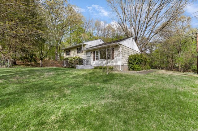 43 Rose Place, Central Valley, NY 10917