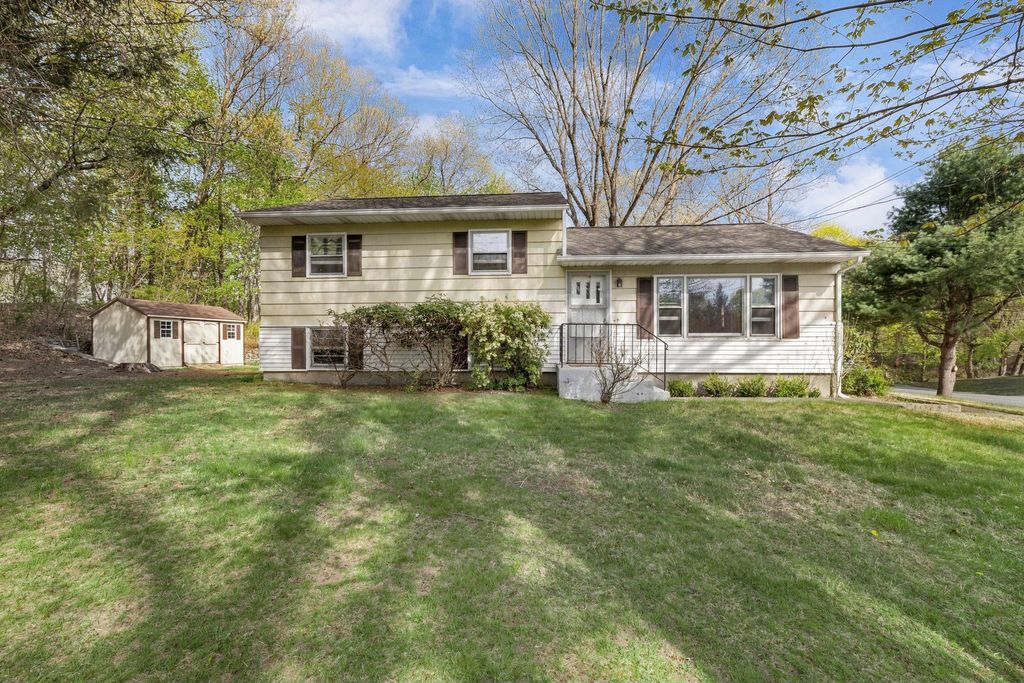 43 Rose Place, Central Valley, NY 10917