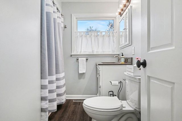 1048 S Kalamazoo Avenue, Marshall City, MI 49068