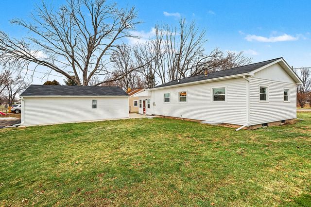 1048 S Kalamazoo Avenue, Marshall City, MI 49068