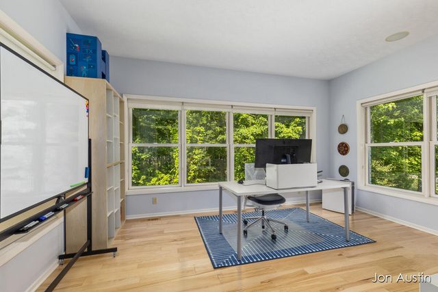 4380 Michigan Street NE, Grand Rapids, MI 49525