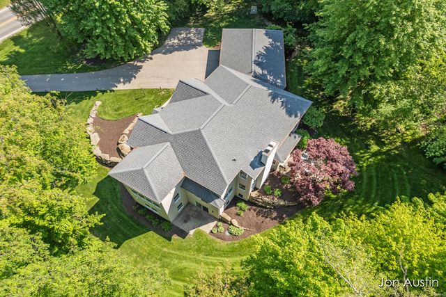 4380 Michigan Street NE, Grand Rapids, MI 49525