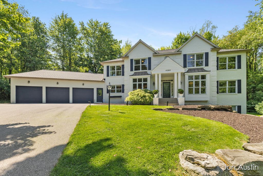 4380 Michigan Street NE, Grand Rapids, MI 49525