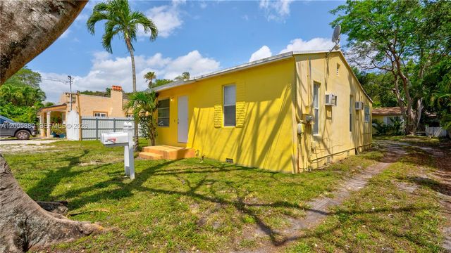 1085 NE 128th St FRONT, North Miami, FL 33161