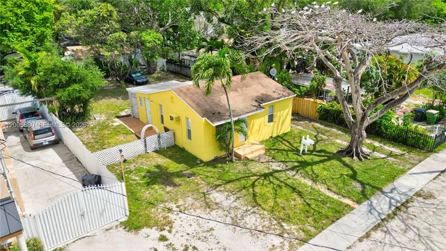 1085 NE 128th St FRONT, North Miami, FL 33161