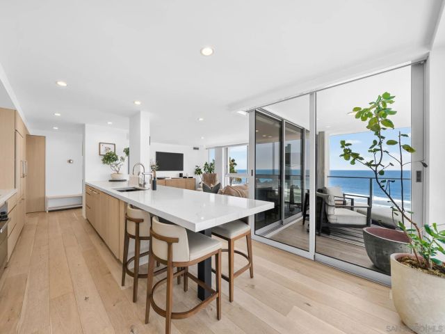 1830 Avenida Del Mundo 605, Coronado, CA 92118