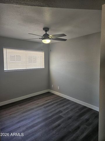 1325 E VISTA Avenue 1, Phoenix, AZ 85020